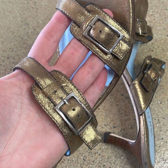 VANELi  Metallic Gold Leather Two Strap Kitten Heel Slide Mule Sandals sz 8 - Picture 5 of 14